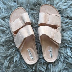 New Aerie peachy pink double strap slip on slide sandals women’s shoe size 8